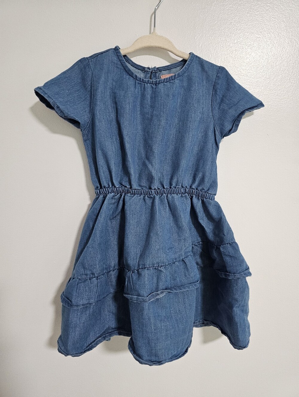 🧸2/20$ BCBGirls Denim Blue Kids Dress Toddler Size 2T Ruffles Flowy